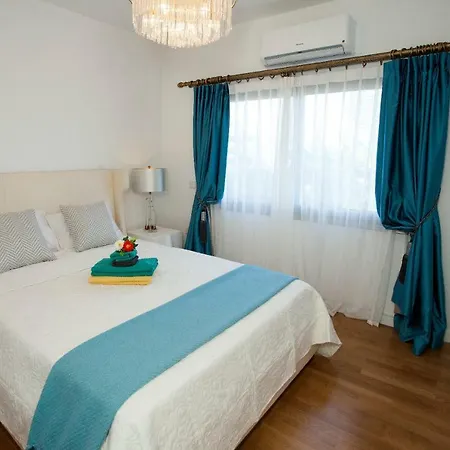 Appartement Brand New Super Luxury Beachfront Limasol